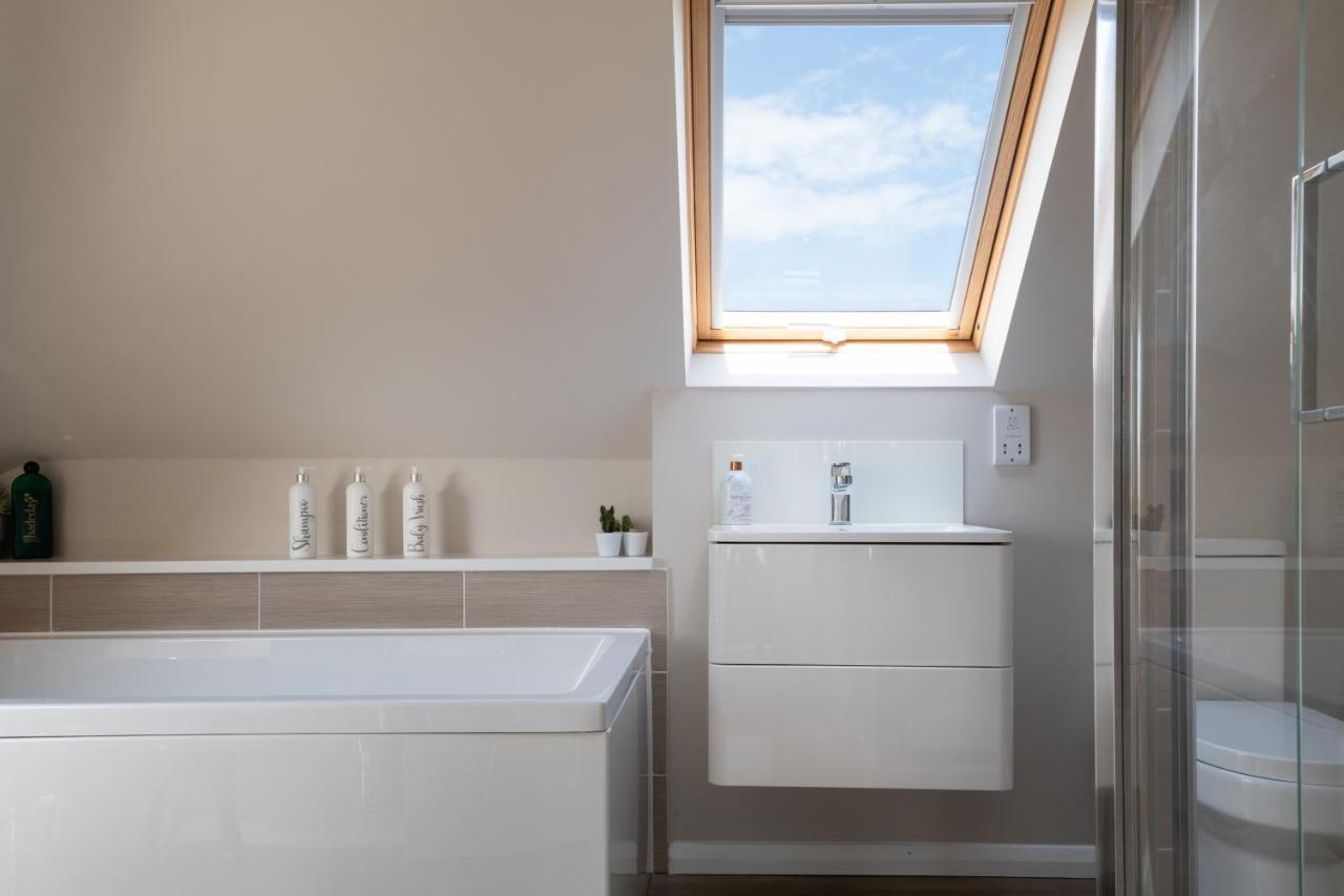 Lewes Heights Is A Spacious Modern Luxury Home With Stunning Views Exterior photo